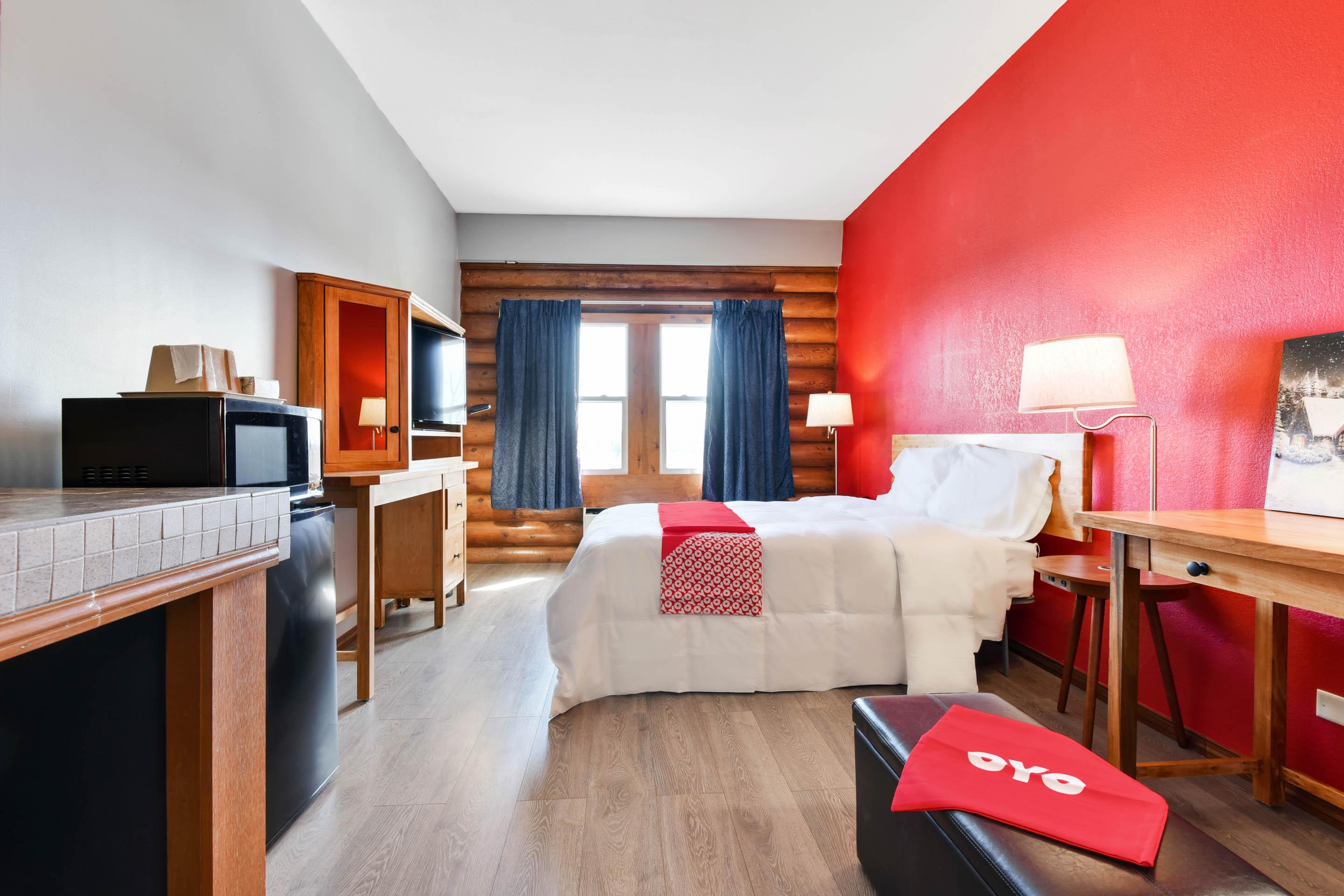 Casa Loma Inn & Suites By Oyo Davenport Ia Near I-80 المظهر الخارجي الصورة