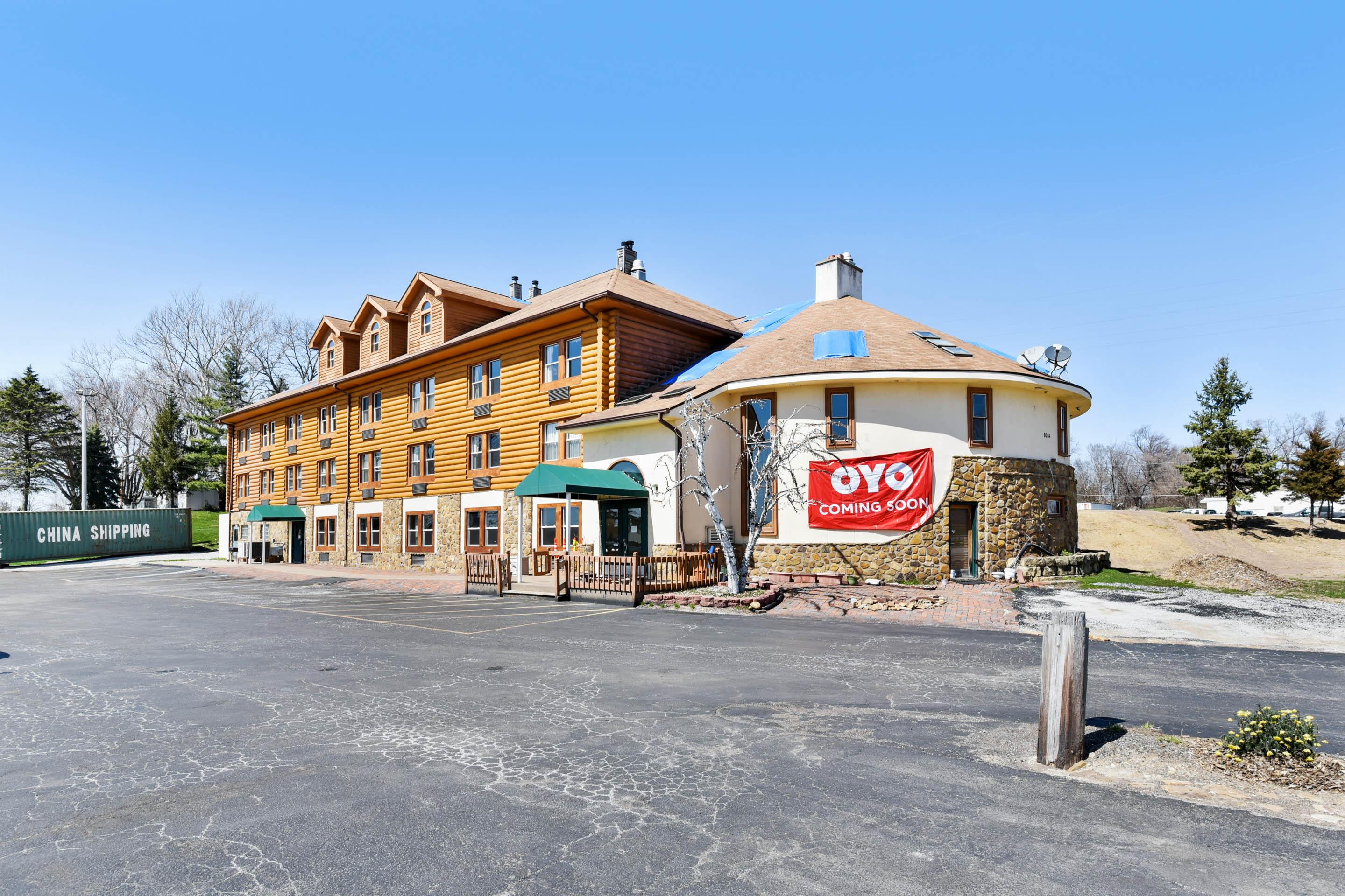 Casa Loma Inn & Suites By Oyo Davenport Ia Near I-80 المظهر الخارجي الصورة